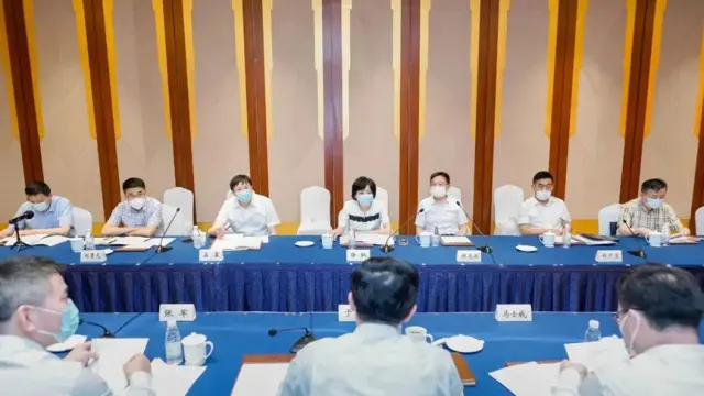 陶术生物上海市科委徐枫书记一行赴陶术生物走访科技创新工作进展